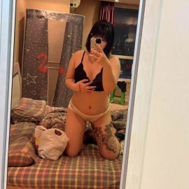 体验纹身小妹